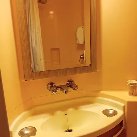 Premiere Classe Brice Sous Foret Hotel *