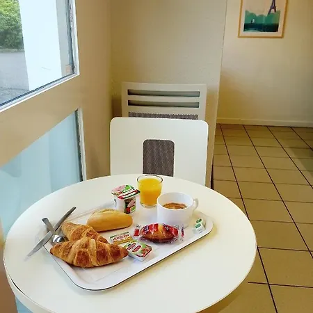 Hotel Premiere Classe Brice Sous Foret