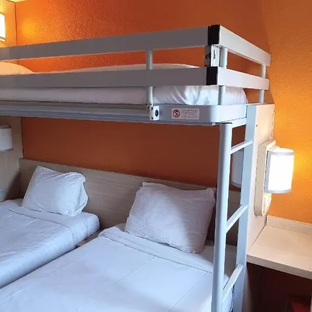 Premiere Classe Brice Sous Foret Hotel *