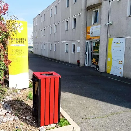 Premiere Classe Brice Sous Foret Hotel