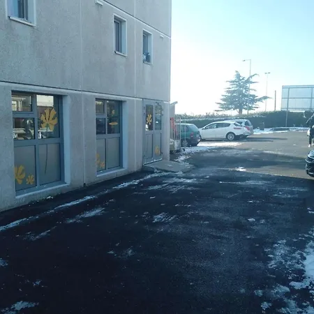 Premiere Classe Brice Sous Foret