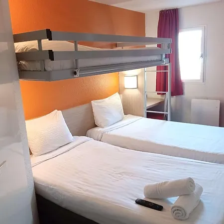 Premiere Classe Brice Sous Foret Hotel