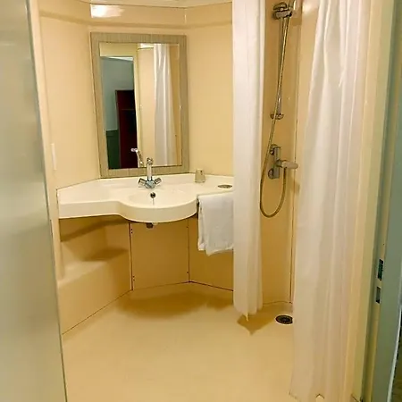 Hotel Premiere Classe Brice Sous Foret