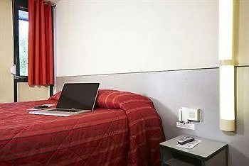 Hotel Premiere Classe Brice Sous Foret *